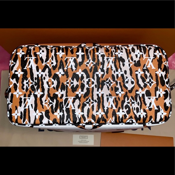 💰SOLD💰NWT LOUIS VUITTON NEVERFULL MM JUNGLE - Picture 4 of 8